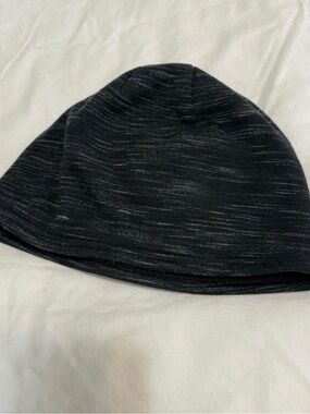 Under Armour Men's Black Heather Stretch Beanie